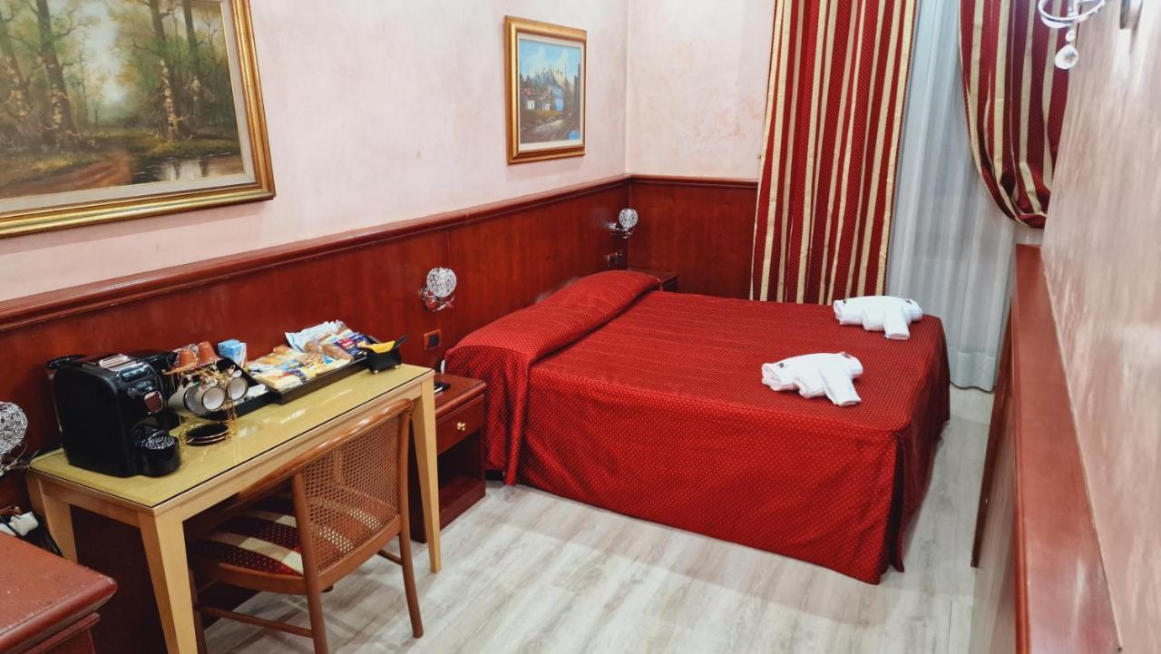 New Apartment Marghera Milan Bagian luar foto
